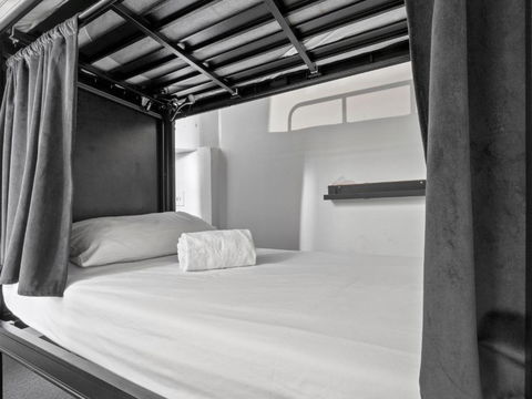 AZZURO POD HOTEL - Potts Point - Accommodation Australia 1