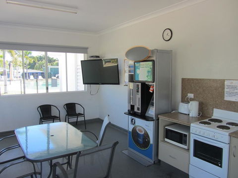 NRMA Bowen Beachfront Holiday Park - Accommodation Australia 25