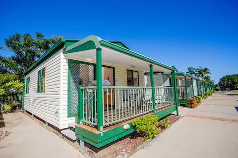 NRMA Bowen Beachfront Holiday Park - Accommodation Australia 17