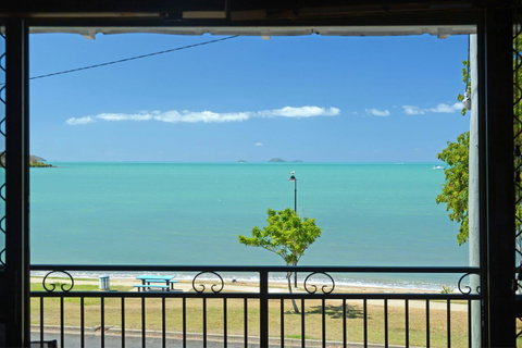 Whitsunday Waterfront Apartments - Accommodation Australia 14