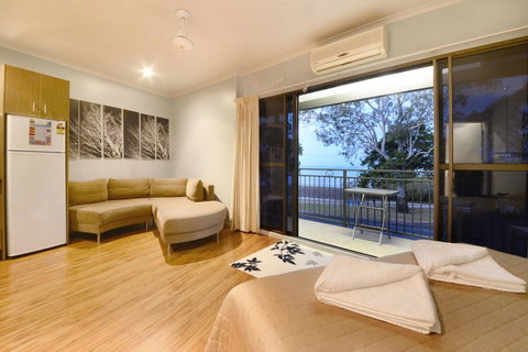 Whitsunday Waterfront Apartments - Accommodation Australia 2