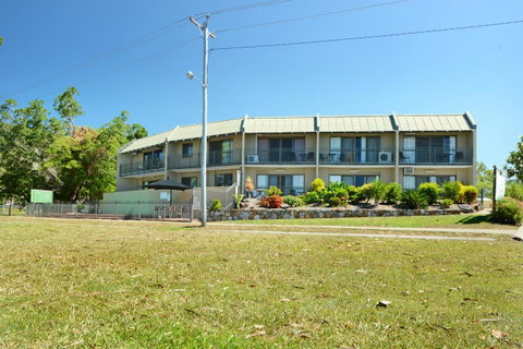Whitsunday Waterfront Apartments - Accommodation Australia 10