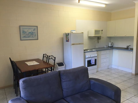 Whitsunday Waterfront Apartments - Accommodation Australia 21