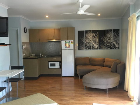 Whitsunday Waterfront Apartments - Accommodation Australia 17