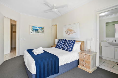 Noosa Riviera Resort - Australia Shopping 14