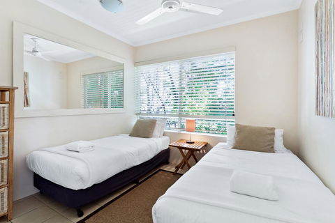 Noosa Riviera Resort - Australia Shopping 33
