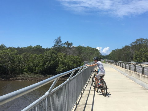 Absolute Waterfront - Australia Shopping 23
