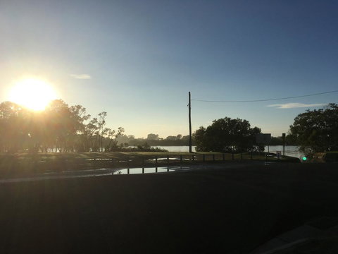 Absolute Waterfront - Australia Shopping 18