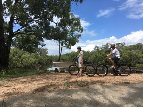 Absolute Waterfront - Australia Shopping 21