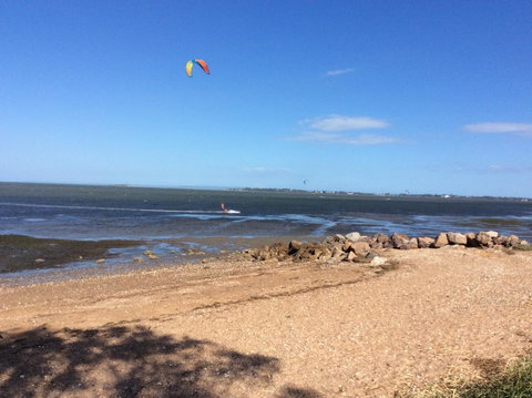 Absolute Waterfront - Australia Shopping 31