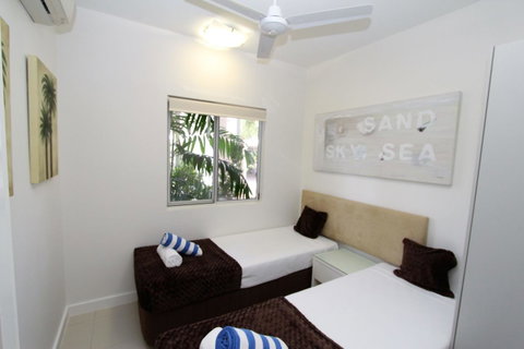 Beachside Apartment 5 - Accommodation Australia 15