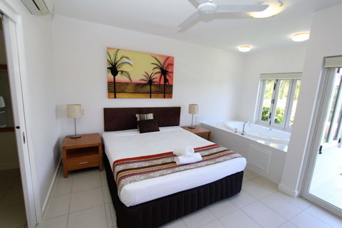 Beachside Apartment 5 - Accommodation Australia 9