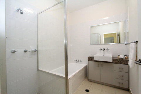 Beachside Apartment 5 - Accommodation Australia 10