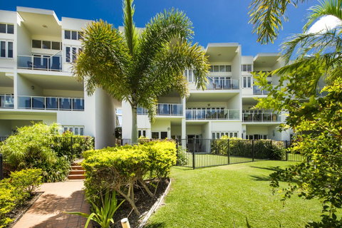 Beachside Apartment 5 - Accommodation Australia 5