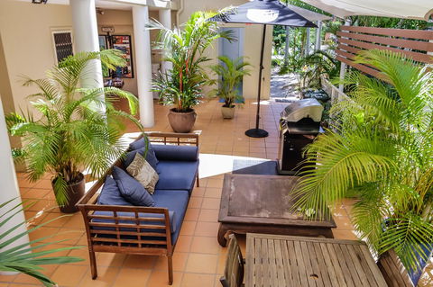 Port Douglas Apartments - Adults Only Oasis - Accommodation Australia 42