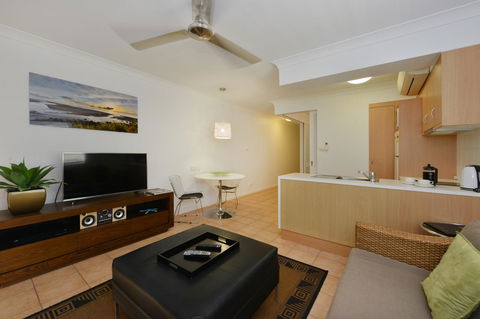 Port Douglas Apartments - Adults Only Oasis - Accommodation Australia 23
