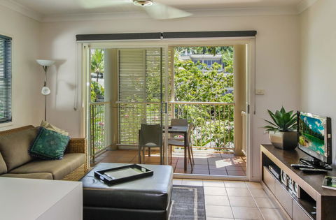 Port Douglas Apartments - Adults Only Oasis - Accommodation Australia 33