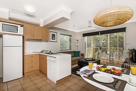Port Douglas Apartments - Adults Only Oasis - Accommodation Australia 15
