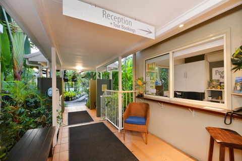 Port Douglas Apartments - Adults Only Oasis - Accommodation Australia 16