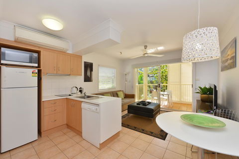 Port Douglas Apartments - Adults Only Oasis - Accommodation Australia 0