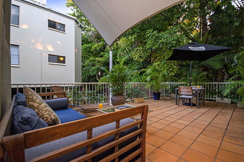 Port Douglas Apartments - Adults Only Oasis - Accommodation Australia 34
