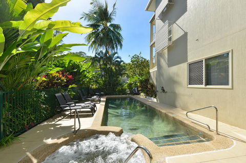 Port Douglas Apartments - Adults Only Oasis - Accommodation Australia 22