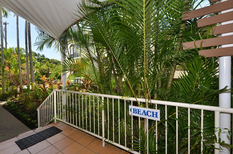 Port Douglas Apartments - Adults Only Oasis - Accommodation Australia 26