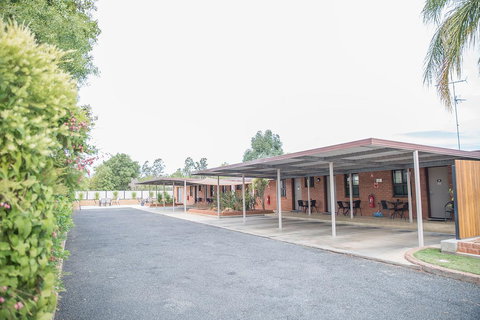 Charleville Motel - Local Tourism 16