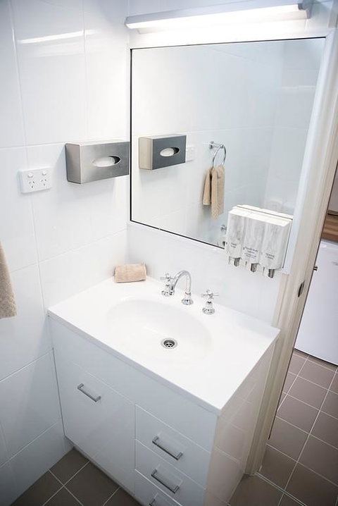 Charleville Motel - Local Tourism 13