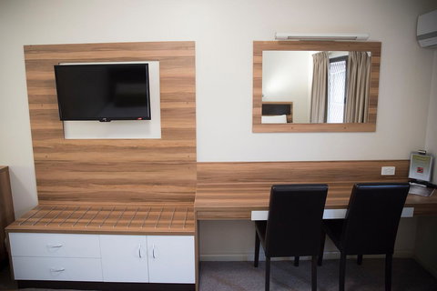 Charleville Motel - Local Tourism 10