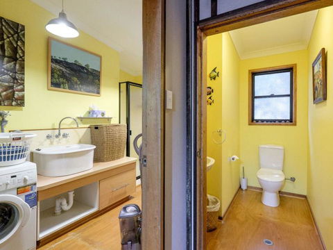 Five Bimba (Tractor House) - Accommodation Australia 15