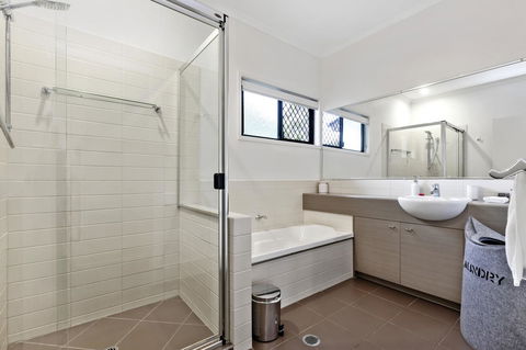 Lotus Retreat - Accommodation Australia 1