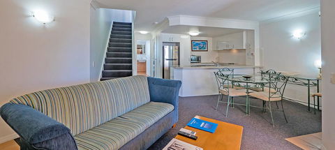 Burleigh On The Beach - Accommodation Australia 26