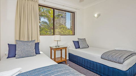 Burleigh On The Beach - Accommodation Australia 24