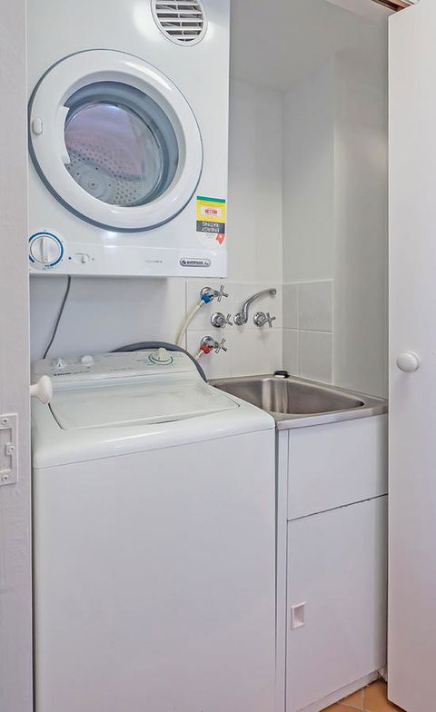 Burleigh On The Beach - Accommodation Australia 20