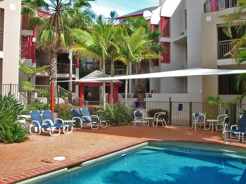 Burleigh On The Beach - Accommodation Australia 6