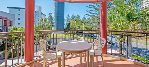 Burleigh On The Beach - Accommodation Australia 13