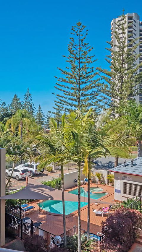 Burleigh On The Beach - Accommodation Australia 23