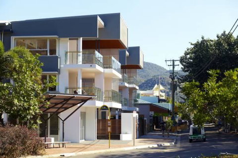 Maggies Beachfront Apartment 13 - Accommodation Australia 1