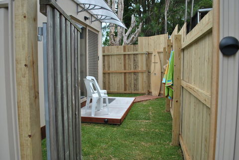 Driftwood Lodge - Australia Shopping 6