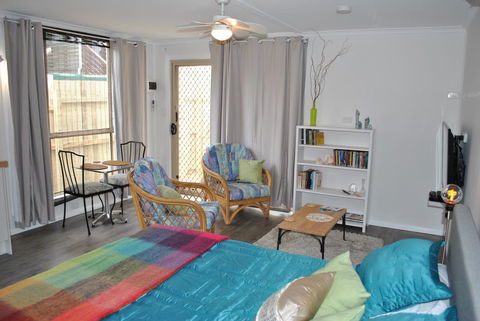 Driftwood Lodge - Australia Shopping 7