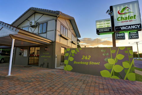 Chalet Motor Inn - Accommodation Australia 8
