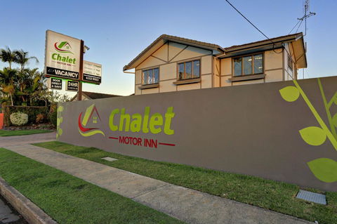 Chalet Motor Inn - Accommodation Australia 3