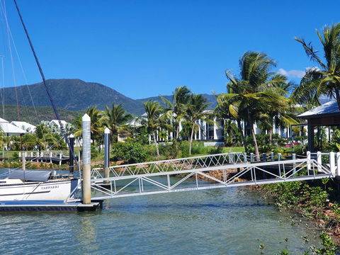 Hinchinbrook Holiday Apartments - Accommodation Australia 32