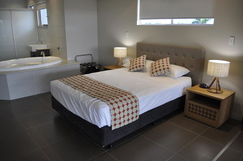 Hinchinbrook Holiday Apartments - Accommodation Australia 43