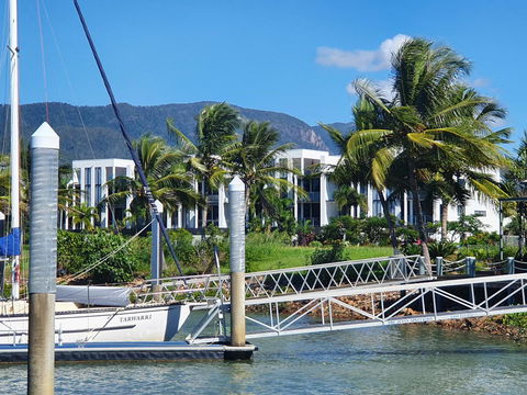 Hinchinbrook Holiday Apartments - Accommodation Australia 29