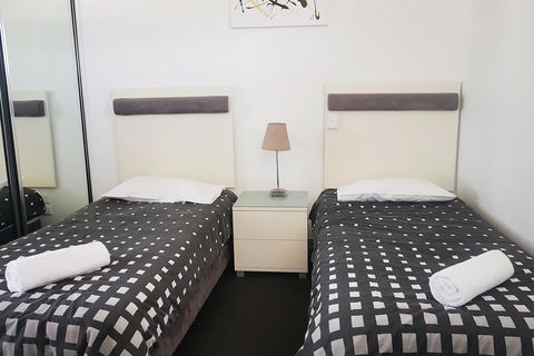 Hinchinbrook Holiday Apartments - Accommodation Australia 12