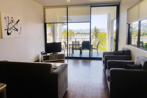 Hinchinbrook Holiday Apartments - Accommodation Australia 4