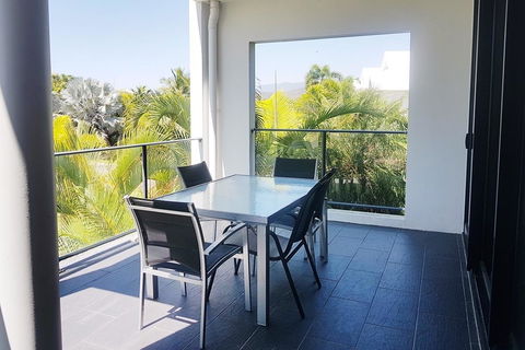 Hinchinbrook Holiday Apartments - Accommodation Australia 1