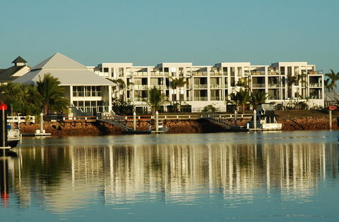 Hinchinbrook Holiday Apartments - Accommodation Australia 0